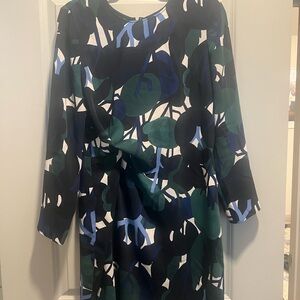 Elegant Green and Blue Patterned Dress